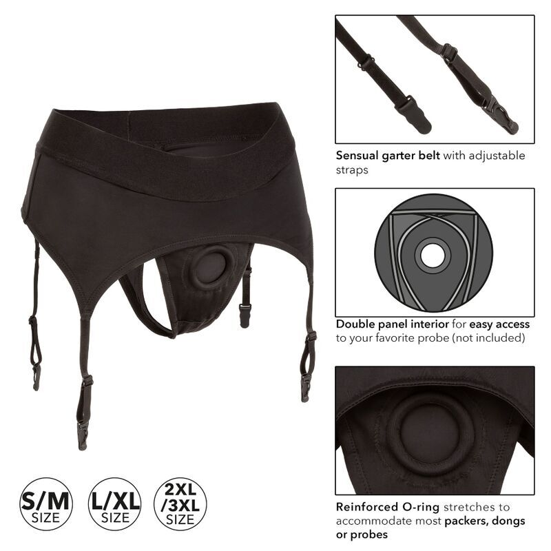 CalExotics Boundless arnés tanga con liguero negro en detalle, con tirantes ajustables y abertura frontal visible.