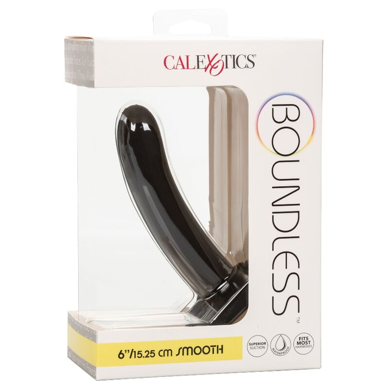 Caja del producto CALEXOTICS Boundless con dildo liso negro visible en la ventana frontal.