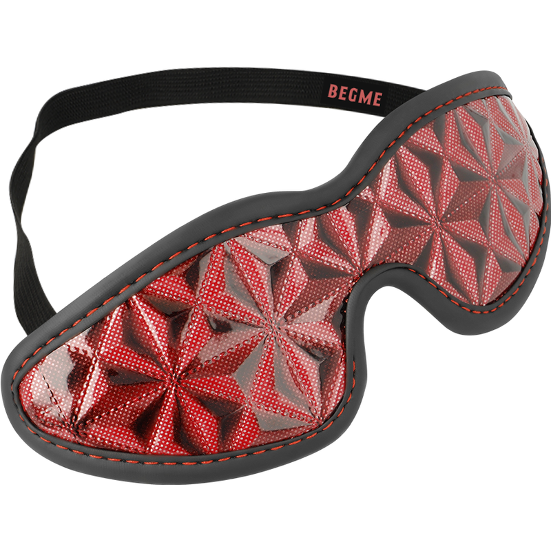 Antifaz Begme Red Edition rojo acolchado con tira elástica negra.