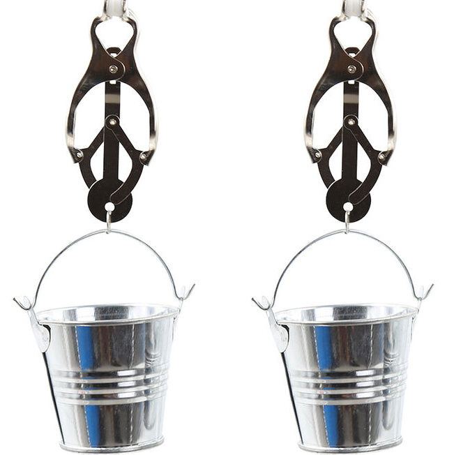 Pinzas para pezones OHMAMA FETISH con cubos y cubos colgantes, vista frontal.