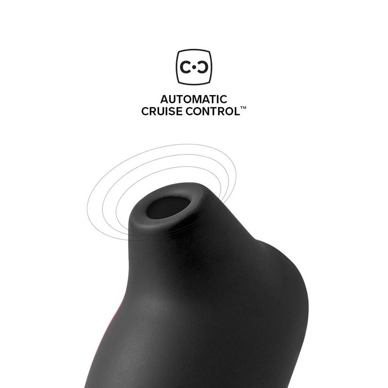 LELO SONA 2 Cruise negro en detalle, con la abertura superior y ondas gráficas alrededor.