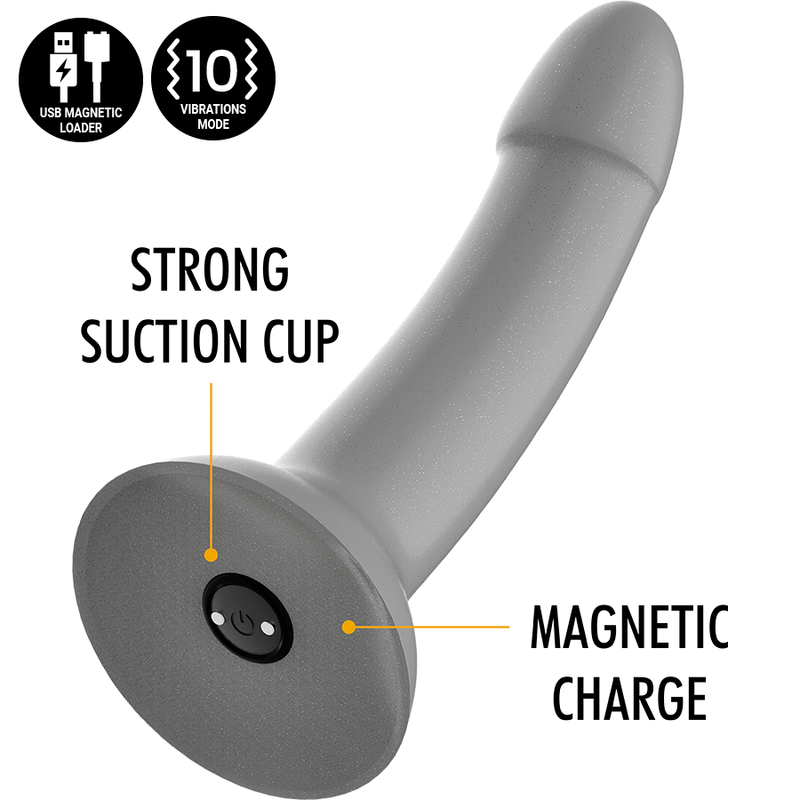 Detalle del MYTHOLOGY Rune Majestic Dildo S gris con base de ventosa y carga magnética.