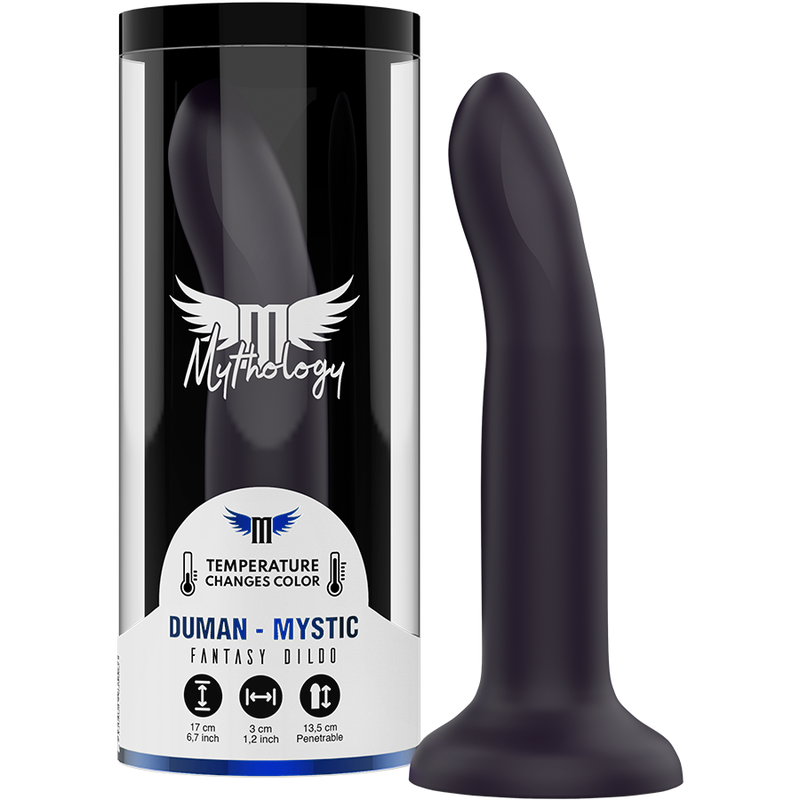 MYTHOLOGY Duman Mystic Dildo M en color morado oscuro junto a su caja del producto.