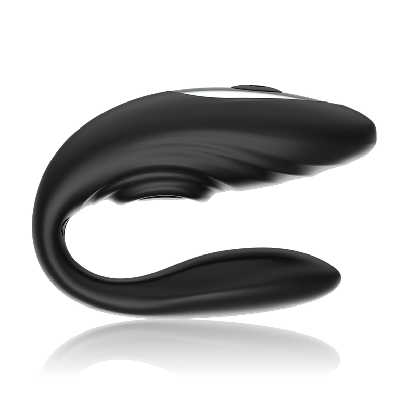Brilly Glam Couple en detalle lateral, vibrador dual negro con forma curva abierta.