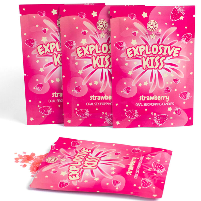 Detalle de SECRETPLAY Strawberry Popping Candies: tres sobres rosas y uno abierto con caramelos fuera.