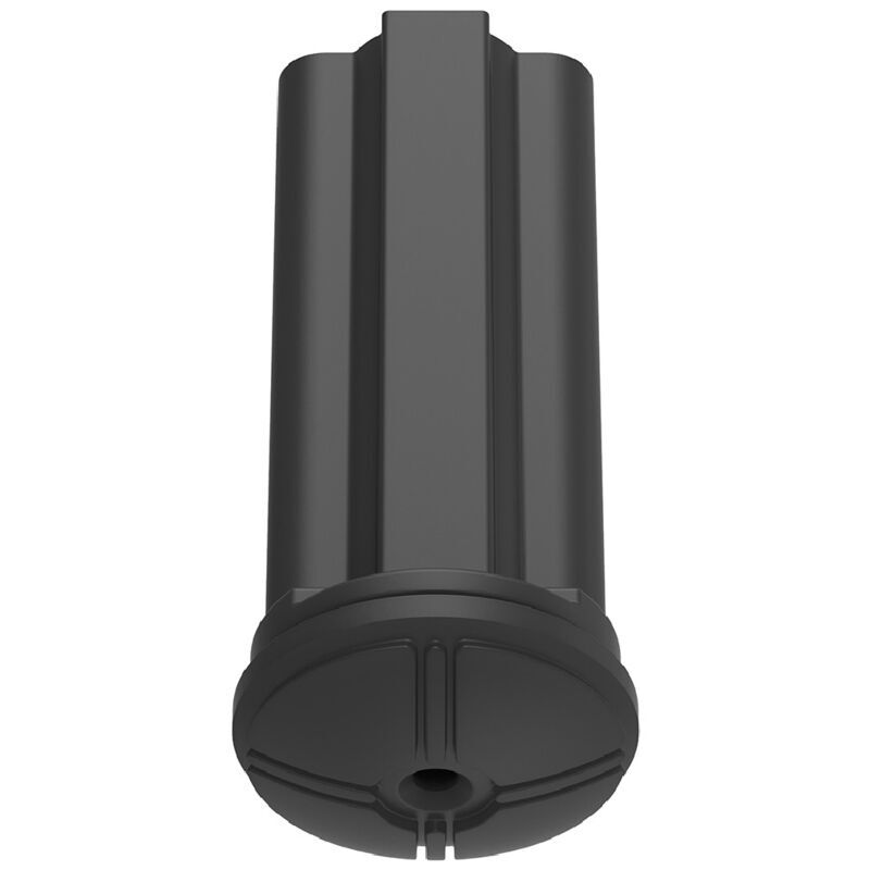 KIIROO TITAN Tight Fit Sleeve negra, vista frontal con base redondeada y abertura visible