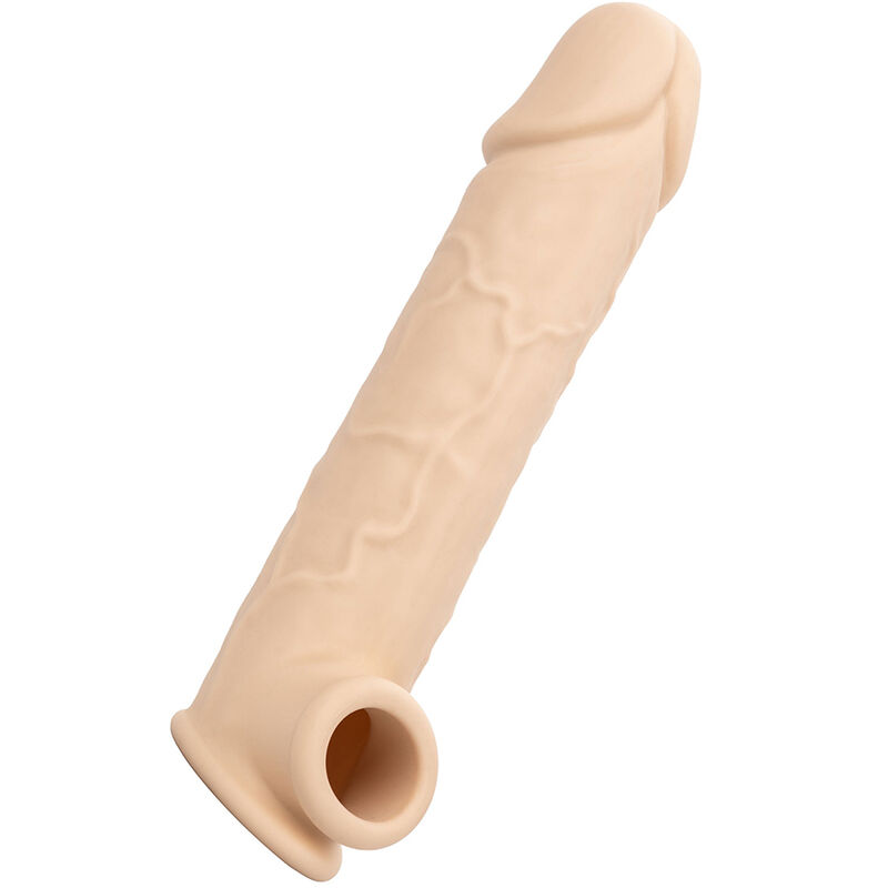 Extensión para pene CalExotics Performance Maxx en tono piel clara, vista frontal en ángulo con la base abierta visible.