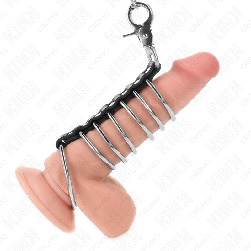 KINK 7 anillas metálicas para pene con conector de polipiel y cadena metálica.