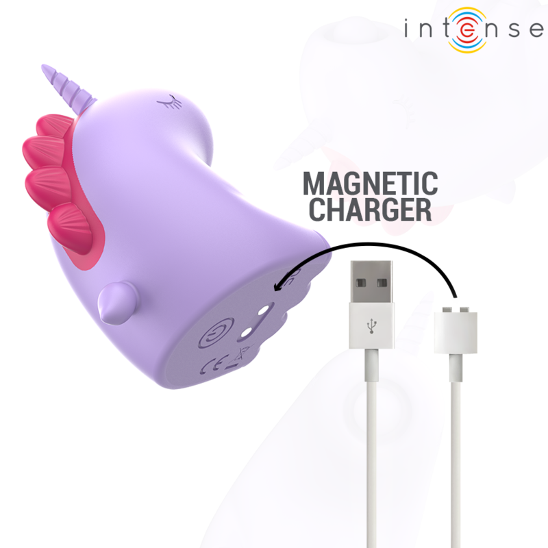 Detalle del estimulador INTENSE Sweetie en forma de unicornio, con cable de carga magnética.