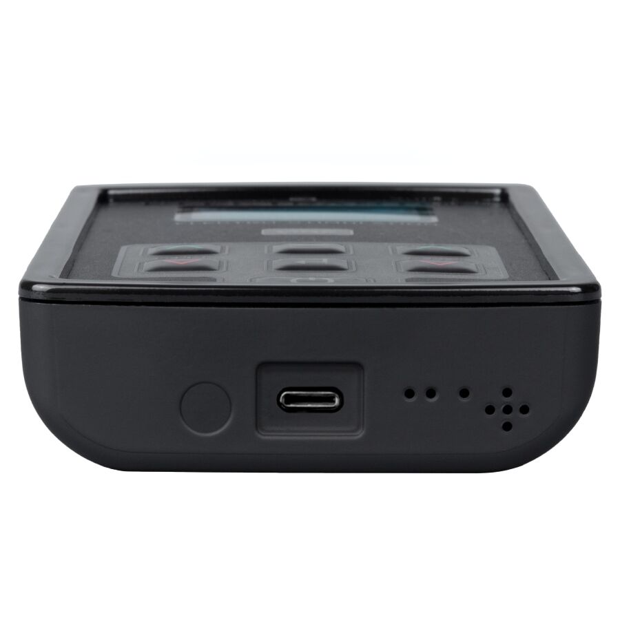 Detalle del ElectraStim Linx negro con puerto USB-C visible