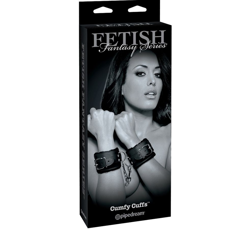 Caja del producto Fetish Fantasy Series Cumfy Cuffs con una modelo y esposas negras en la portada.
