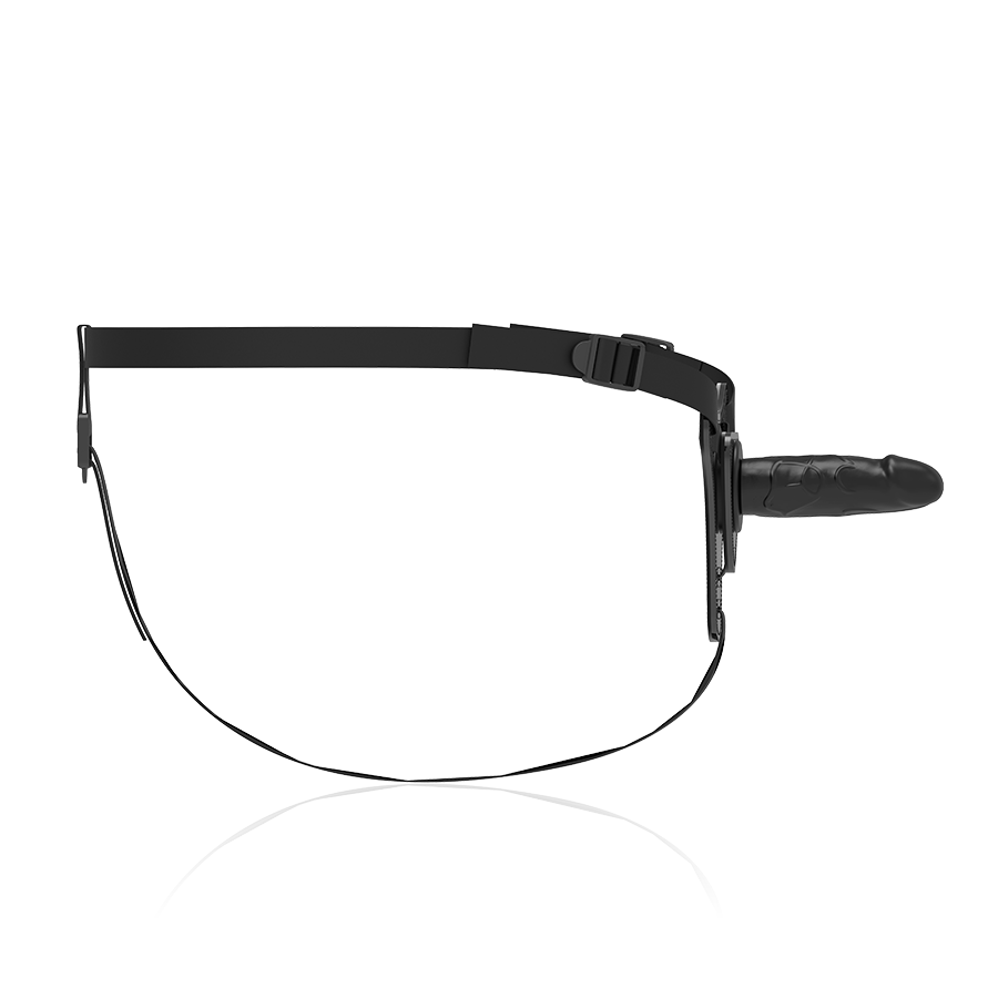 Detalle del arnés Fetish Submissive Harness negro con inserto de silicona realista en vista lateral.