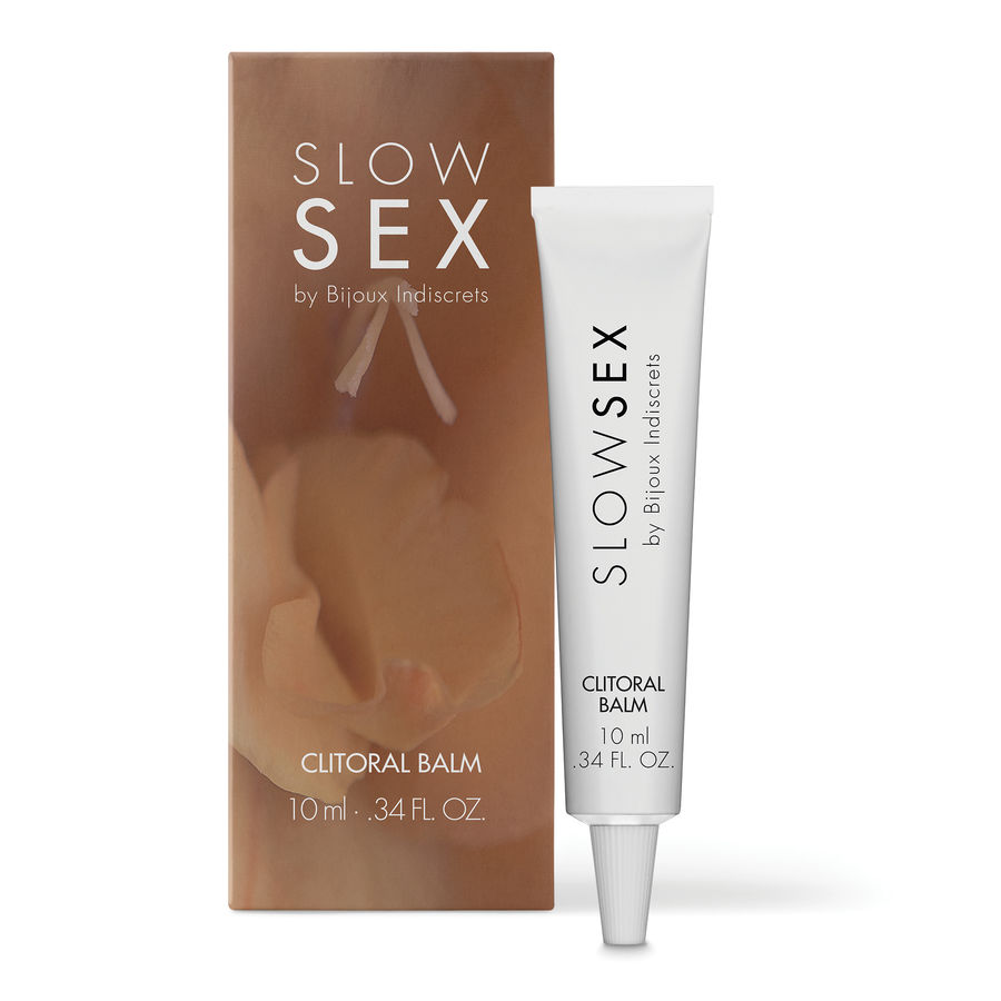 BIJOUX SLOW SEX Bálsamo clitorial en caja marrón con tubo blanco frontal.