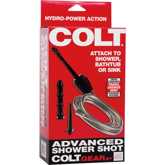 Caja del producto CalExotics Colt Advanced Shower Shot en rojo, con manguera y accesorios negros visibles.