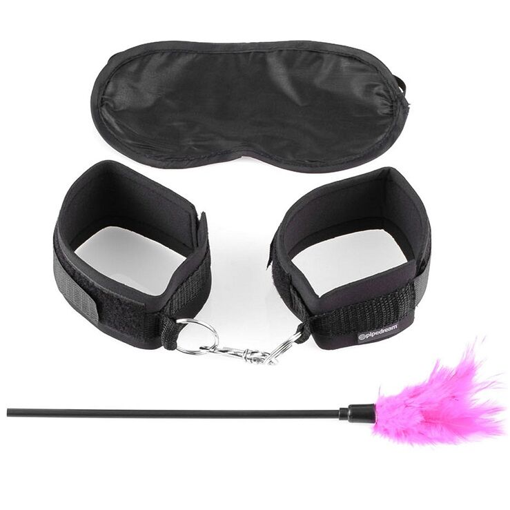 Kit de bondage FETISH FANTASY SERIES con antifaz, esposas y pluma rosa.